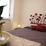 Xenia Nocleg ze śniadaniem 4*